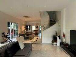 East Coast Hill (D16), Terrace #482348591